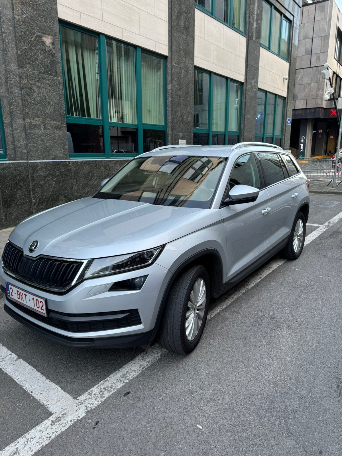 À VENDRE – Skoda Kodiaq Ambition 2019 Prix : 24.800 €, Autos, Skoda, Cuir, Achat, Automatique, 4x4