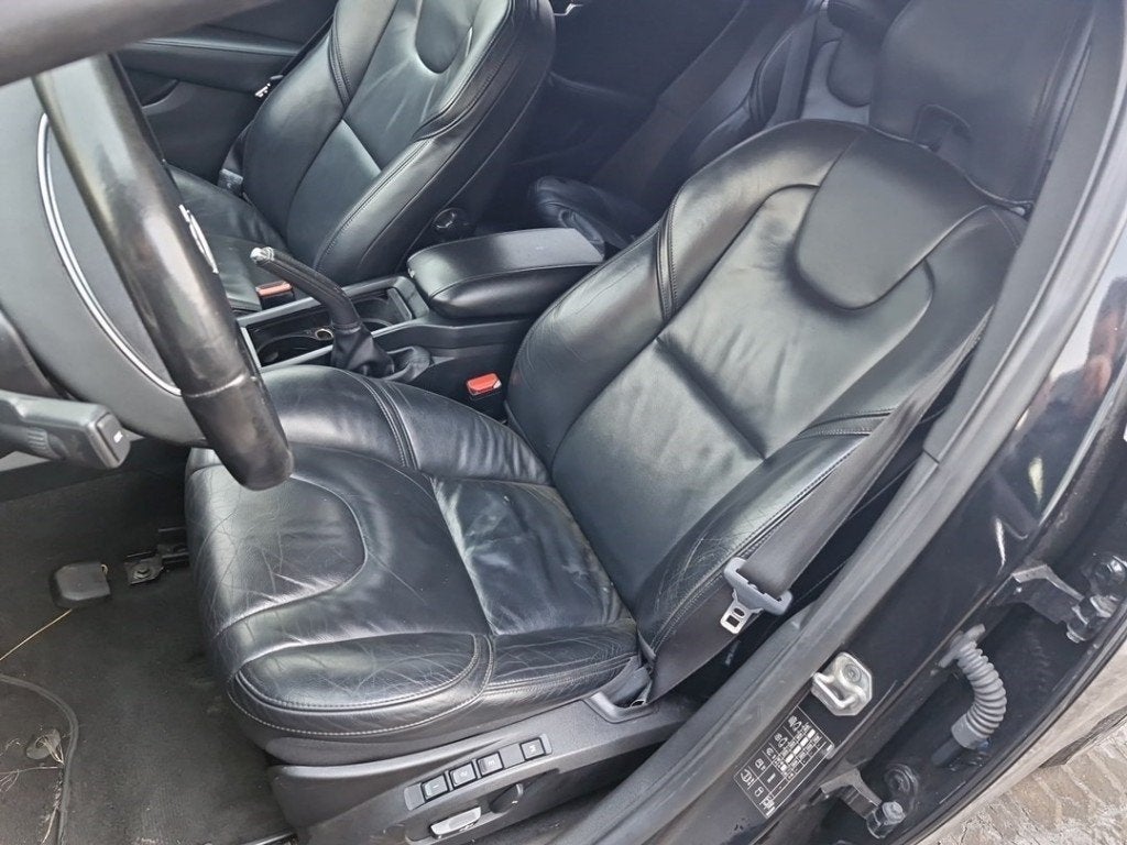 INTERIEUR COMPLET Volvo V40 (MV) (01-2012/08-2019), Info@volvocars.com, Volvo Car Germany GmbH, Siegburger Straße 229
50679  Köln, DE