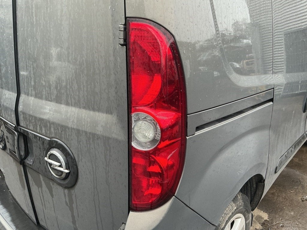 FEU ARRIÈRE DROIT Opel Combo (01-2012/12-2018) (|95513785|), Opel, Opel Automobile GmbH, Utilisé, Kontakt-opel@opel.com
