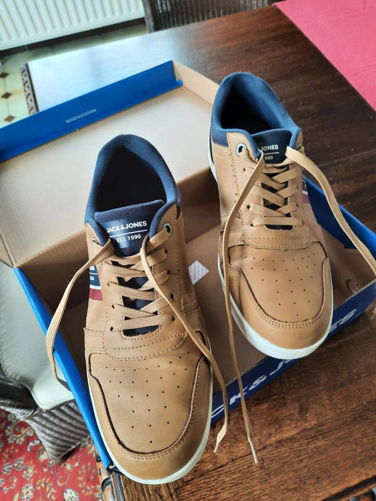 Heren schoenen maat 43, Ophalen