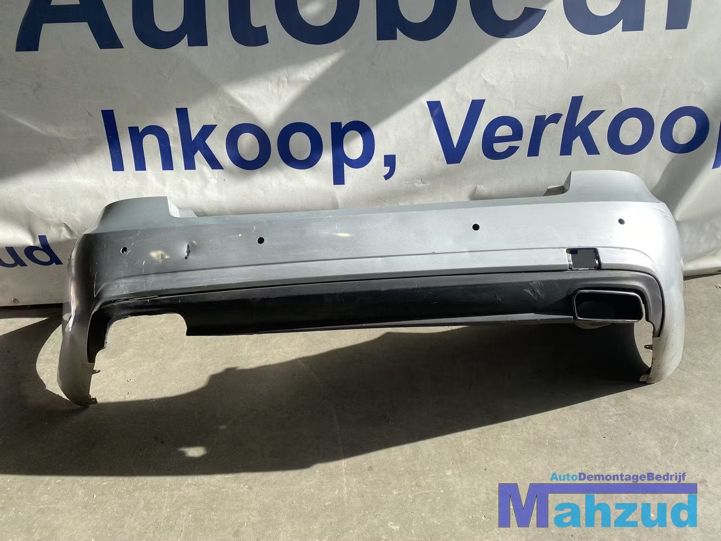 MERCEDES E KLASSE W212 Sedan grijs achterbumper 2009-2015, Pare-chocs, Mercedes-Benz, Utilisé, Mercedesstrasse 120
70372  Stuttgart, DE