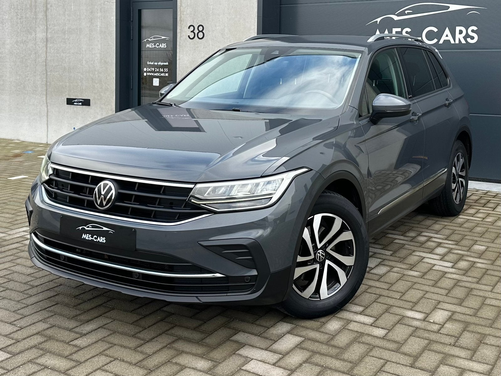 Volkswagen Tiguan Active 2.0TDI - 150PK DSG / Cockpit 2022, Auto's, Automaat, Dealer onderhouden, Stof, Bedrijf
