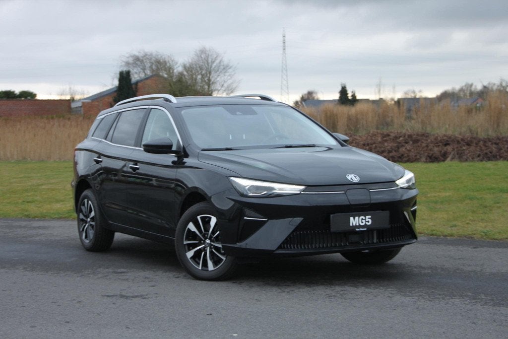 MG MG5 Long Range 61 kWh COMFORT (automatique), Electronic Stability Program (ESP), Noir, 5 portes, Tissu