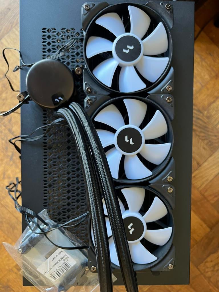 AIO Watercooling Fractal Design Lumen S36 V2 RGB, Ophalen, Zo goed als nieuw