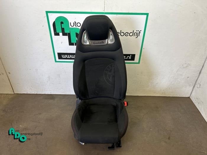 Siège droit d'un Alfa Romeo Giulietta (Giulietta 10-), Autos : Pièces & Accessoires, -, 3 mois de garantie, Utilisé, Alfa Romeo