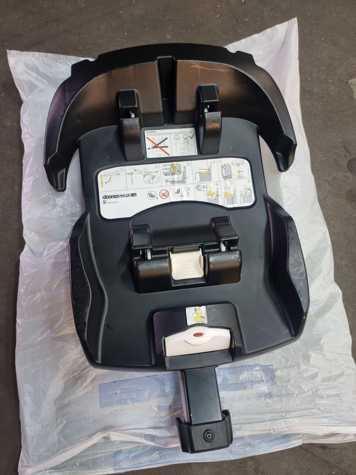 Doona ISOFIX Base – Autostoel Basis met Steunpoot, Enfants & Bébés, Enlèvement, Comme neuf, Isofix