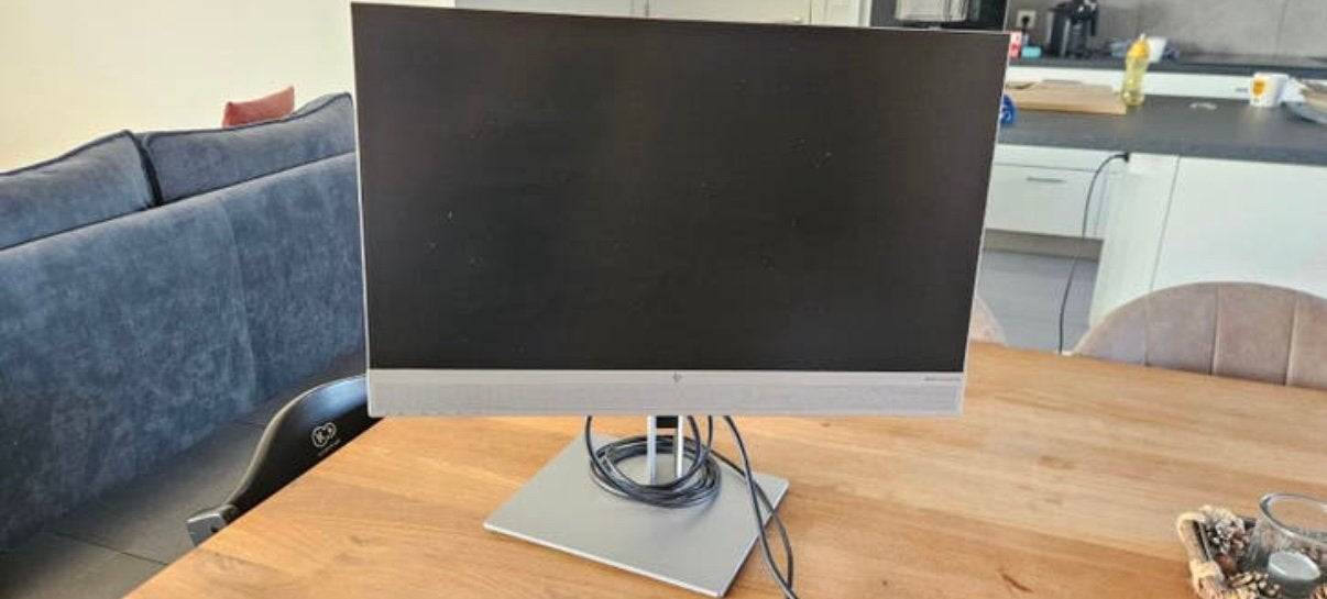 HP Monitor in nieuwstaat!, Ophalen, Zo goed als nieuw, In hoogte verstelbaar