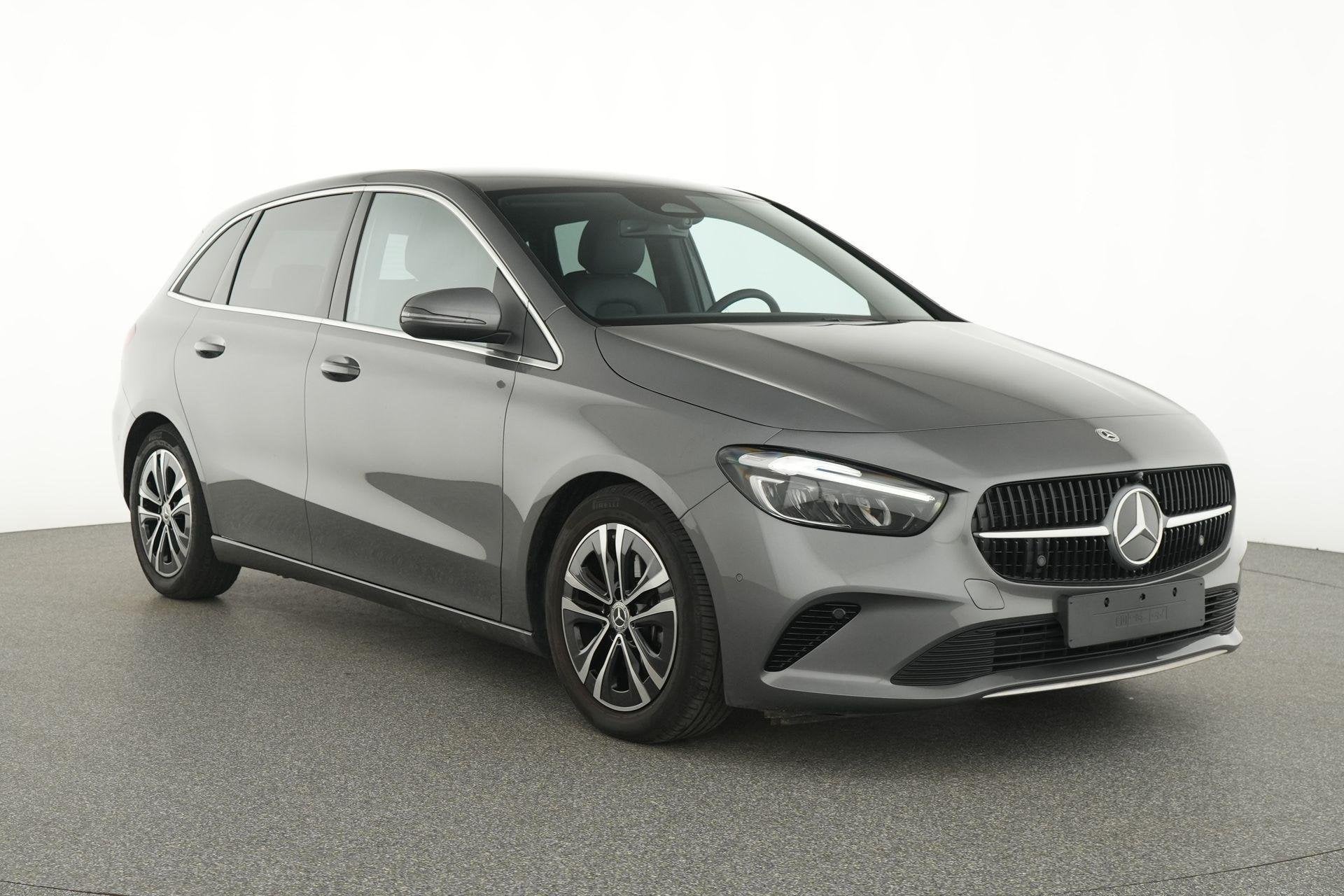 Mercedes-Benz B-klasse 180 d Business Line | Verwarmde Zetel, Auto's, 745 kg, Gebruikt, Zwart, 4 cilinders