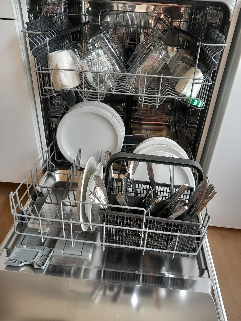 Vaatwasser Zanussi, Ophalen, Gebruikt, 18 tot 22 liter, 85 tot 90 cm