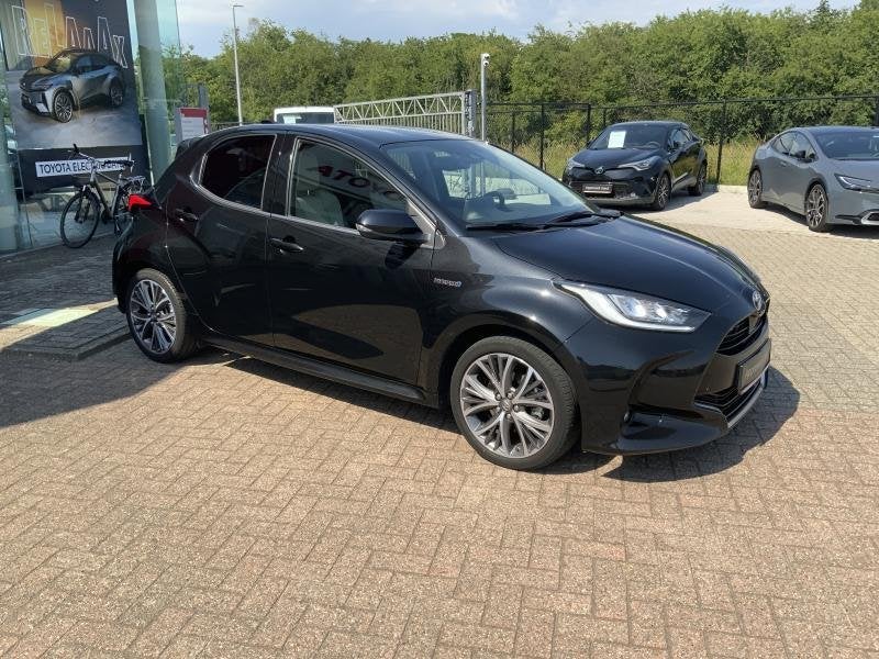Toyota Yaris ELEGANT, Automaat, Euro 6, Overige brandstoffen, Zwart