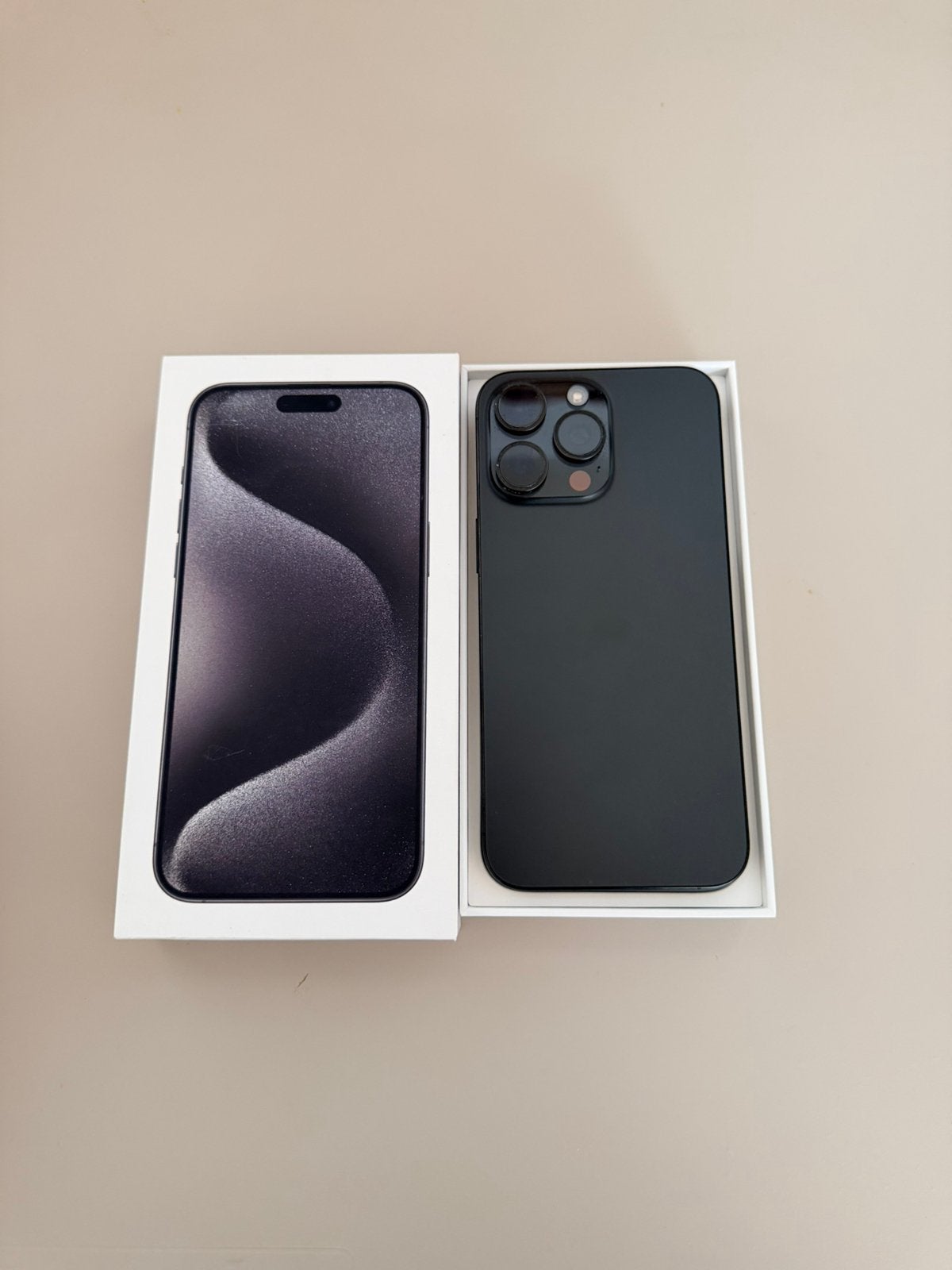 Iphone 15 pro max, Télécoms, Téléphonie mobile | Apple iPhone, 256 GB, 83 %, Enlèvement ou Envoi, IPhone 15 Pro Max