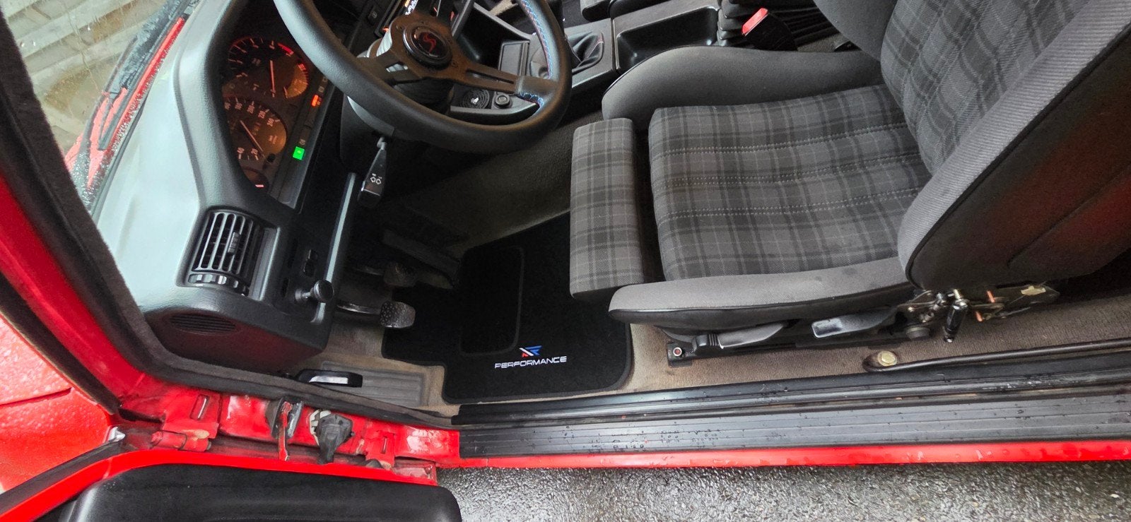 Bmw 318is e30, foto 12