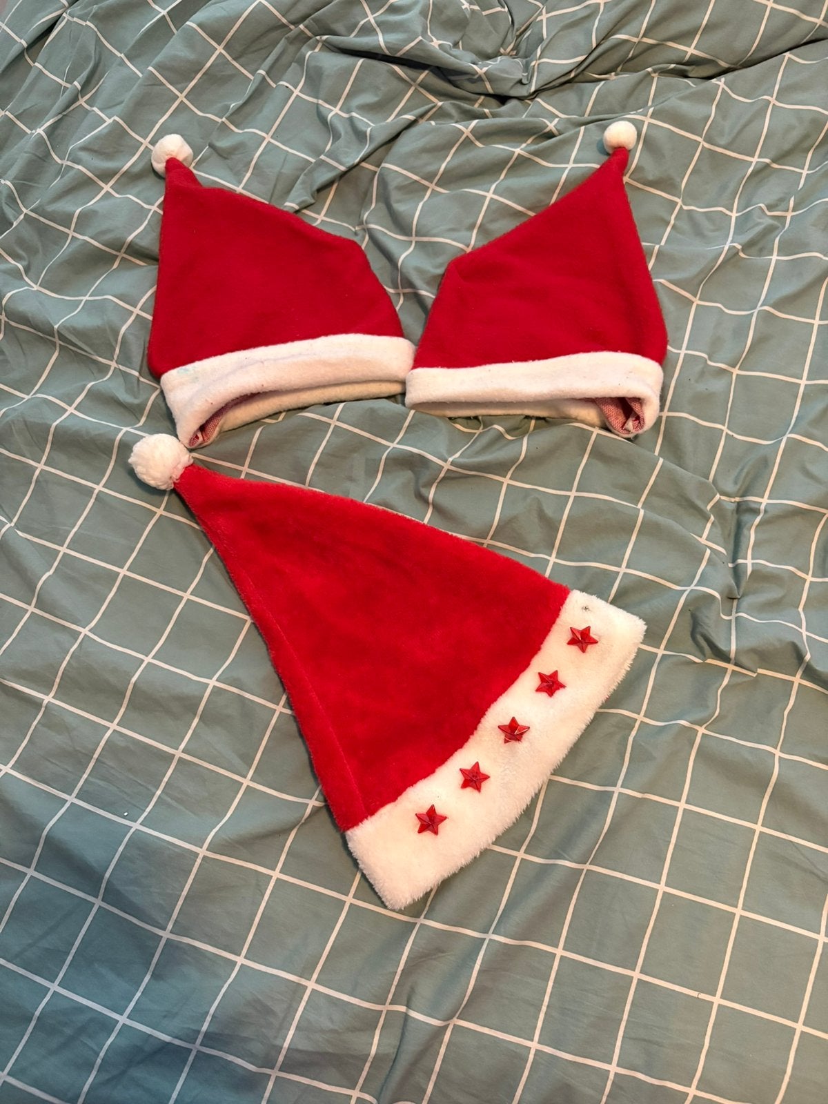 Lot de 3 Bonnets de Noël (dont 1 Lumineux à Étoiles), Divers, Envoi, Utilisé