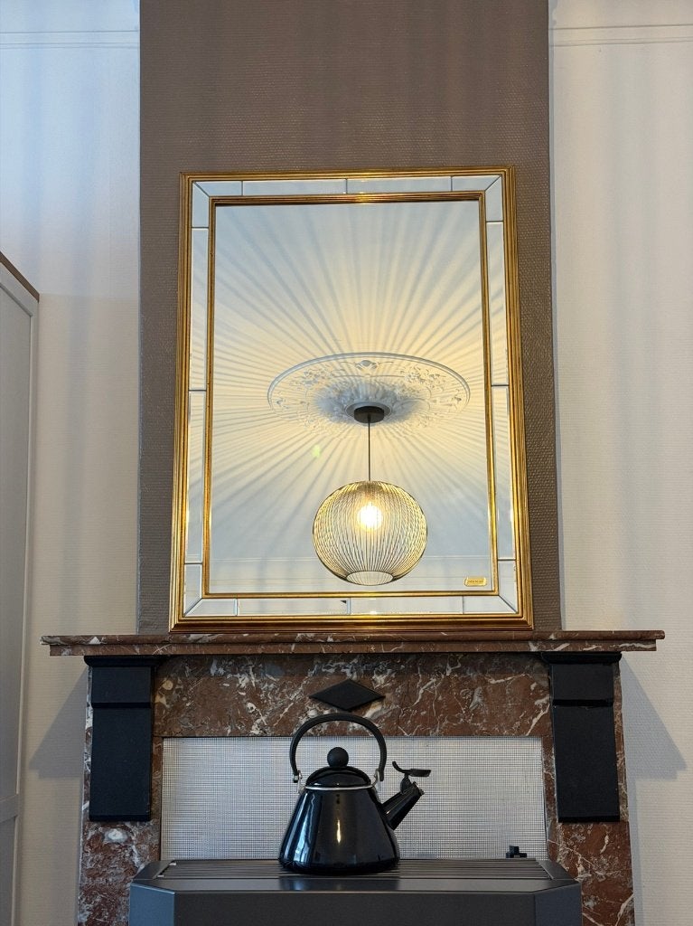 Grote wandspiegel met gouden lijst en facetglas – Deknudt, Enlèvement, Utilisé, Rectangulaire