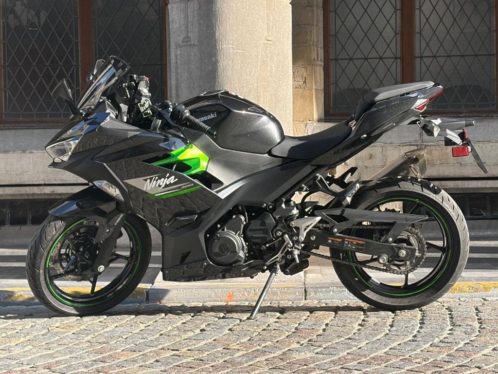 Prachtige Kawasaki Ninja 400 (2023) – Full Options!, 2 cylindres, Super Sport, Éclairage LED, 12 à 35 kW