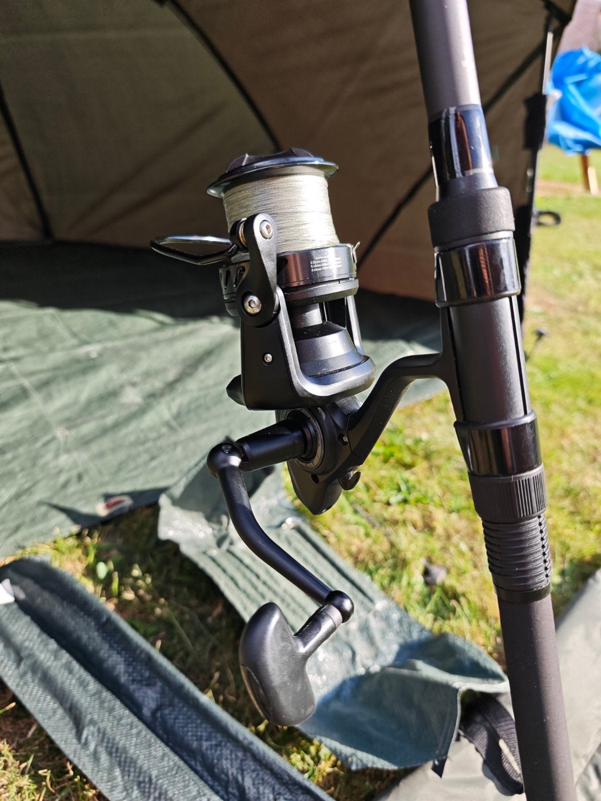 Canne Spod/Marker Daiwa Black Widow 13 ft 5 lb + moulinet 50, Enlèvement ou Envoi, Comme neuf, Canne à lancer