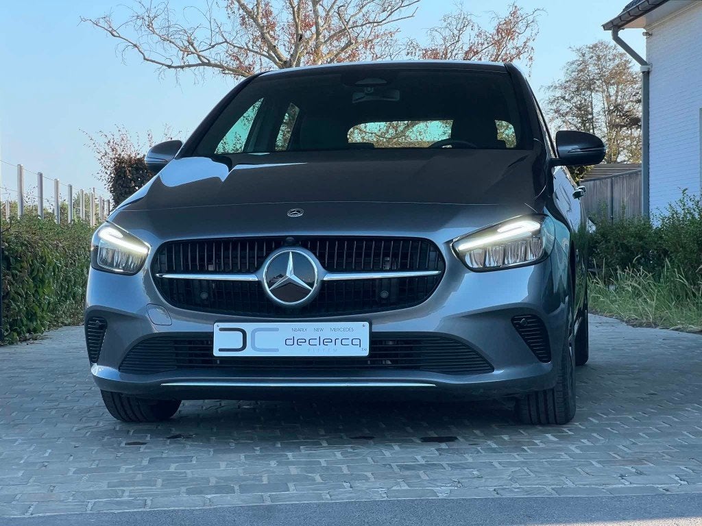 Mercedes B 200 progressive 2025 automaat camera 17"velg, Auto's, Mercedes-Benz, 4 cilinders, https://public.car-pass.be/vhr/8bf402bc-4a53-40f9-b4be-1ac8f2c3d22b