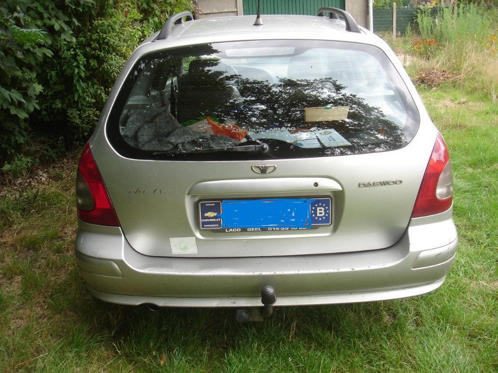 daewoo nubira break LPG bouwjaar 2000  mag weg voor 600 euro, Auto's, Leder, Particulier, Nubira, Break