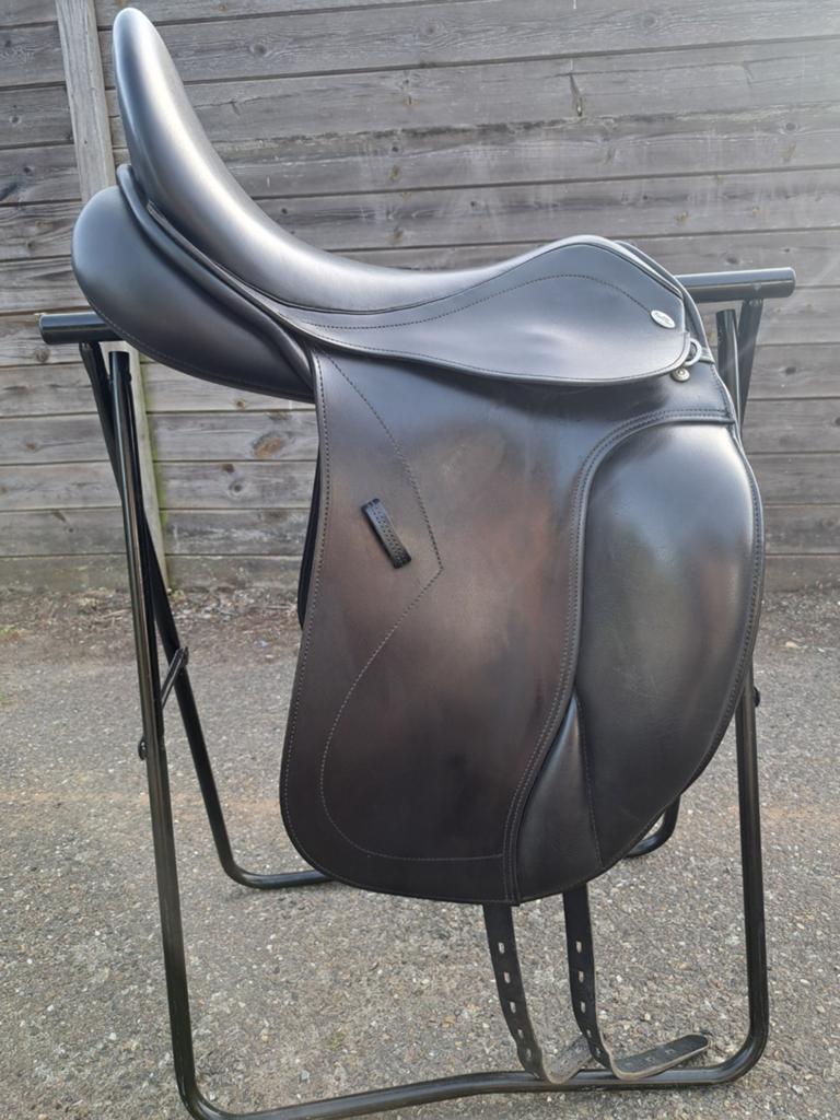 Dressuurzadel Kentaur Afrodité 17,5/3, Dieren en Toebehoren, Paarden en Pony's | Zadels, Ophalen