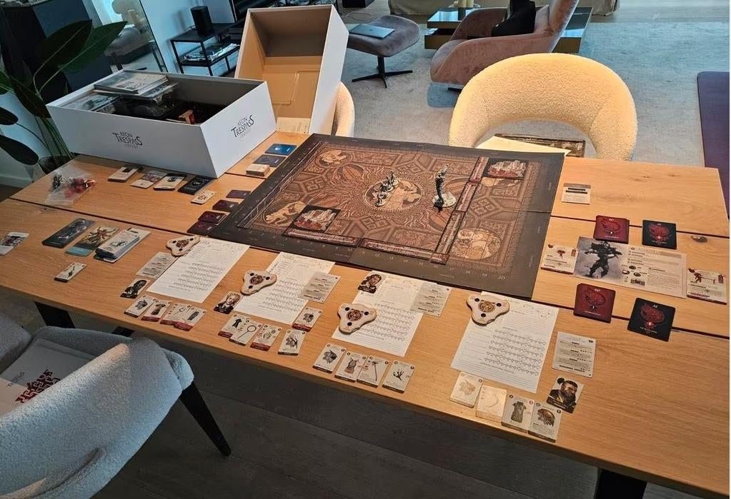 Aeon Trespass Odyssey bordspel, Hobby en Vrije tijd, Gezelschapsspellen | Bordspellen, Ophalen
