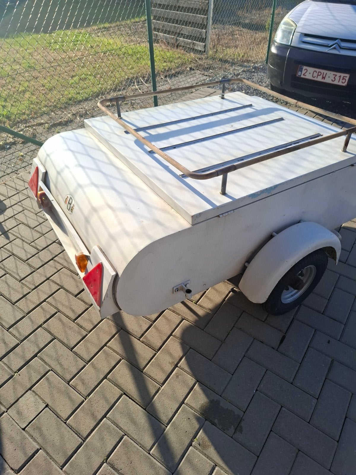 vintage aanhanger, Enlèvement