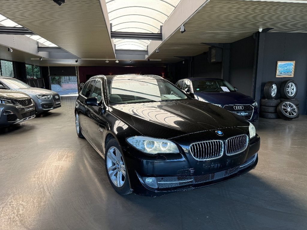 BMW 520 DAS 184 PK*XENON*PANO*GR NAVI*LEDER*VERWARM*MEMORY, Auto's, Automaat, Euro 5, Achterwielaandrijving, 1995 cc