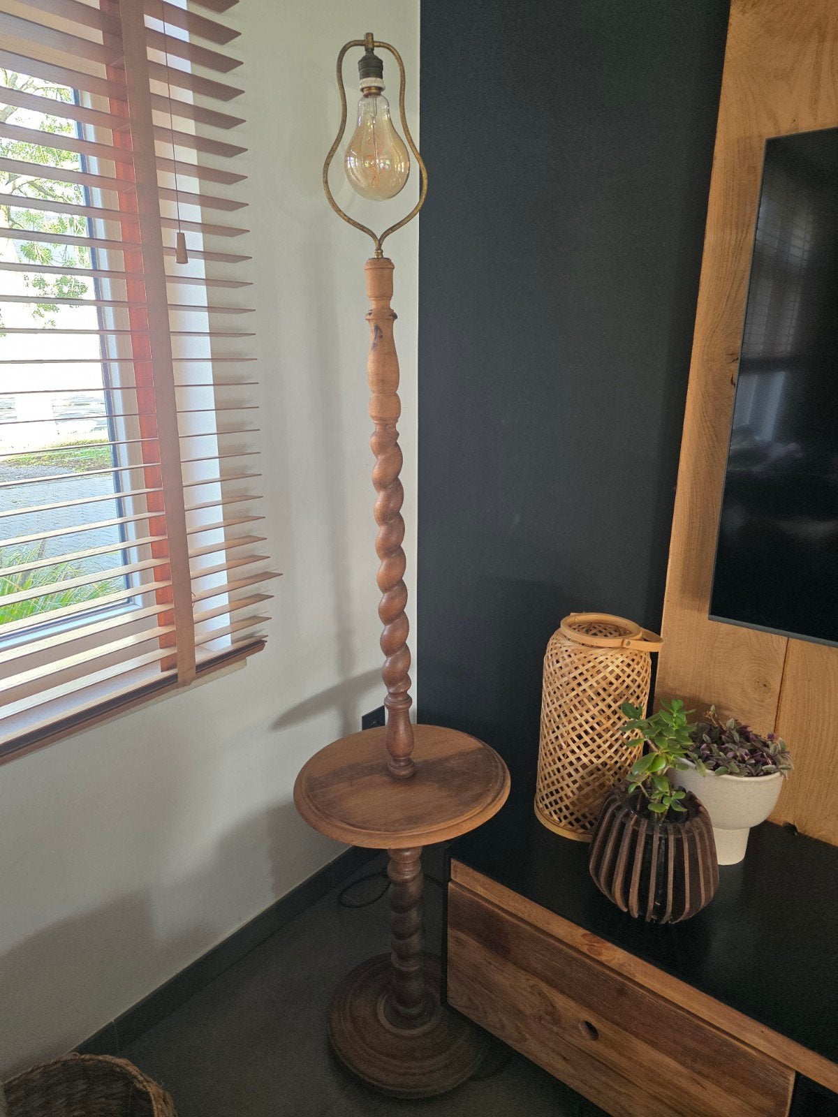 Vintage Art Deco gedraaide houten sokkellamp/Dudouyt, Ophalen