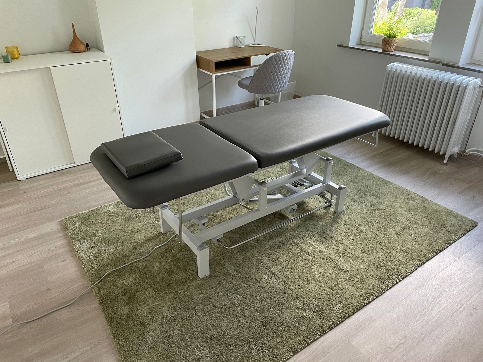 Elektrische massagetafel (amper gebruikt), Sport en Fitness, Massageproducten, Ophalen, Zo goed als nieuw, Massagetafel