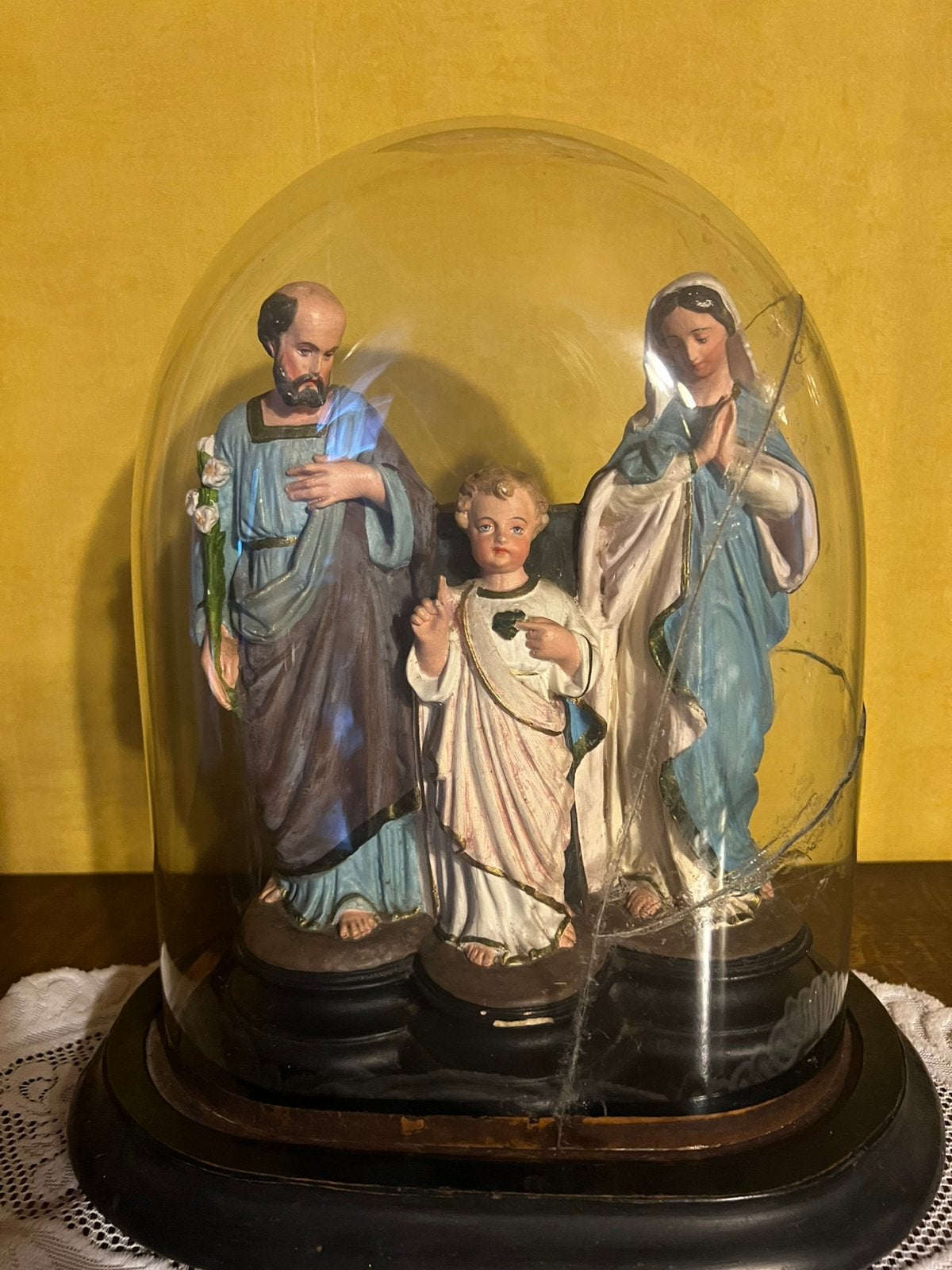 Maria beeldjes, Enlèvement