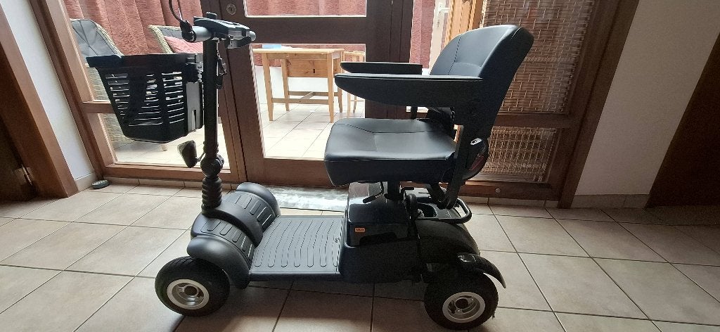 Scooter Vivo, Diversen, Rolstoelen, Ophalen, Inklapbaar, Zo goed als nieuw, Elektrische rolstoel