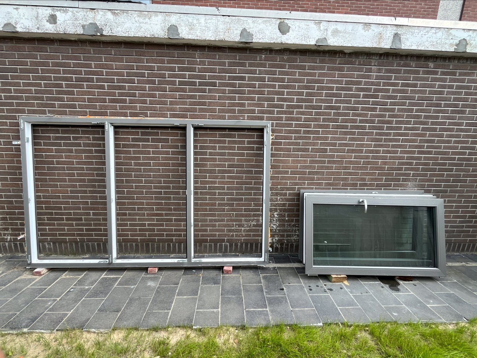 PVC ramen groot (245 x 150)cm en klein (66 x 98)cm, Doe-het-zelf en Bouw, Raamkozijnen en Schuifdeuren, Ophalen of Verzenden, Gebruikt