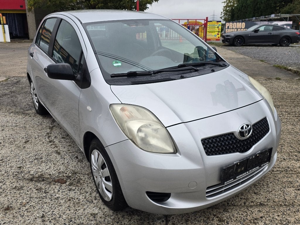 TOYOTA YARIS 1.3 i 2007/174.000 KM/EURO 4/CT OK /2.499 €, Auto's, https://public.car-pass.be/vhr/575da541-536f-4add-928e-9897a9a50cd3