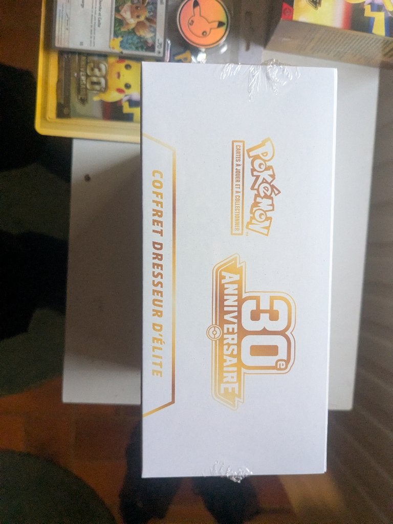 Pokémon 30 ans "ETB" scellé, Enlèvement, Neuf