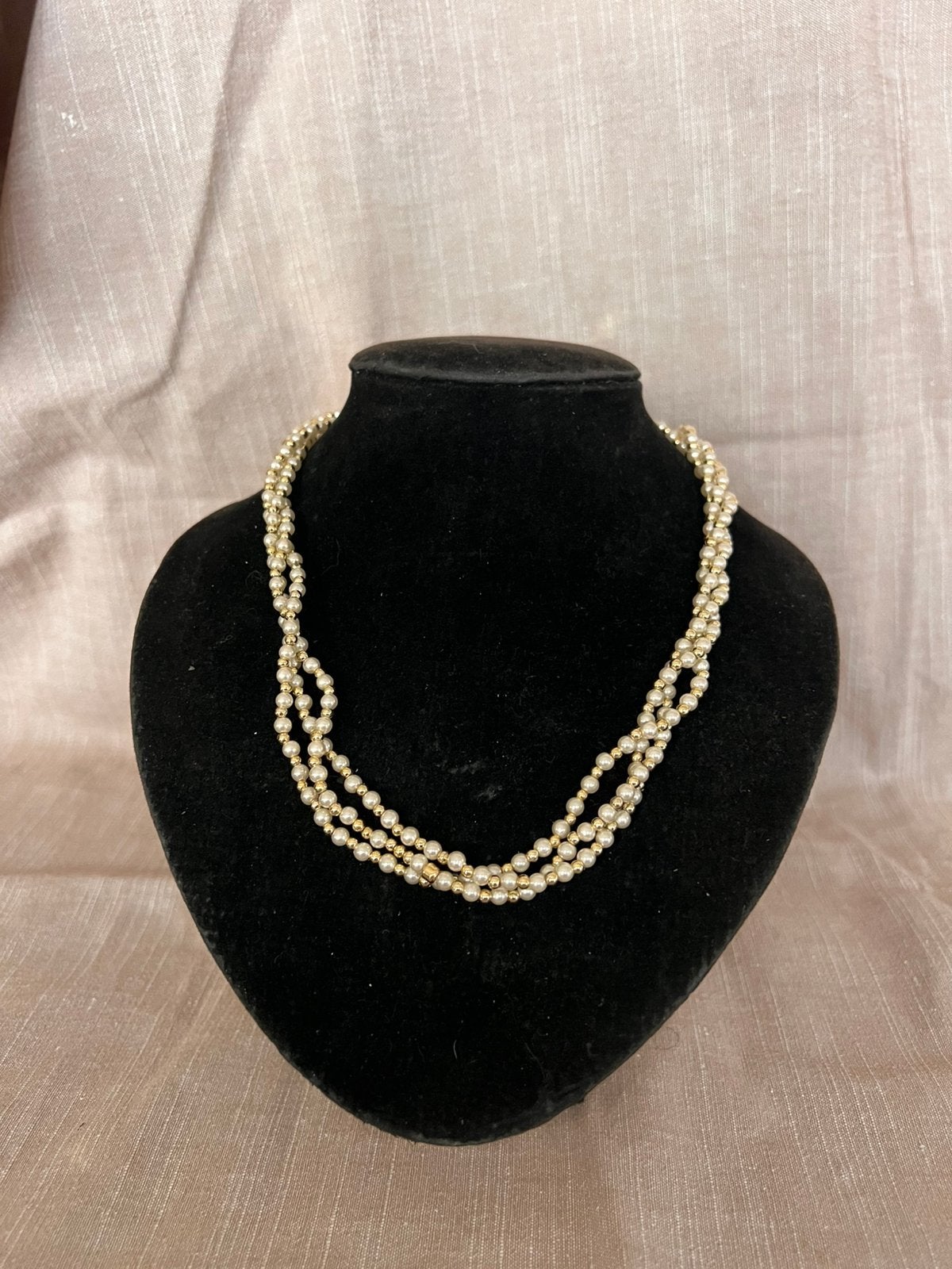 Halssnoer met parels, Handtassen en Accessoires, Ophalen of Verzenden, Zo goed als nieuw, Wit, Goud