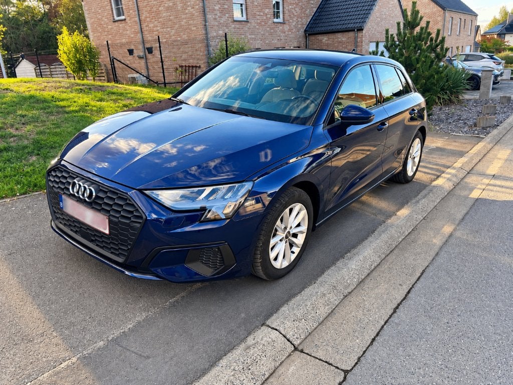 Audi A3 Sportback 30 TFSI S tronic Business Plus – Cuir, Autos, Cuir, Achat, 1280 kg, Entretenue par le concessionnaire