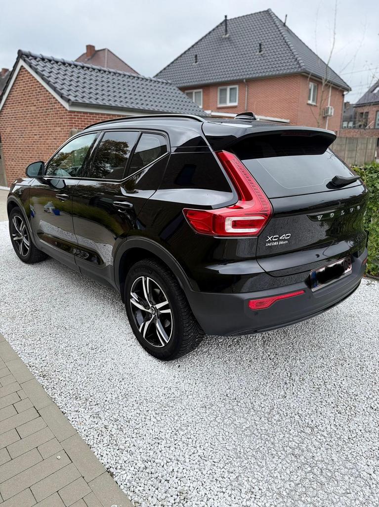 Volvo XC40 T2 plus dark , bj 01/2023, Auto's, Volvo, Automaat, Zwart, Zwart, 95 kW