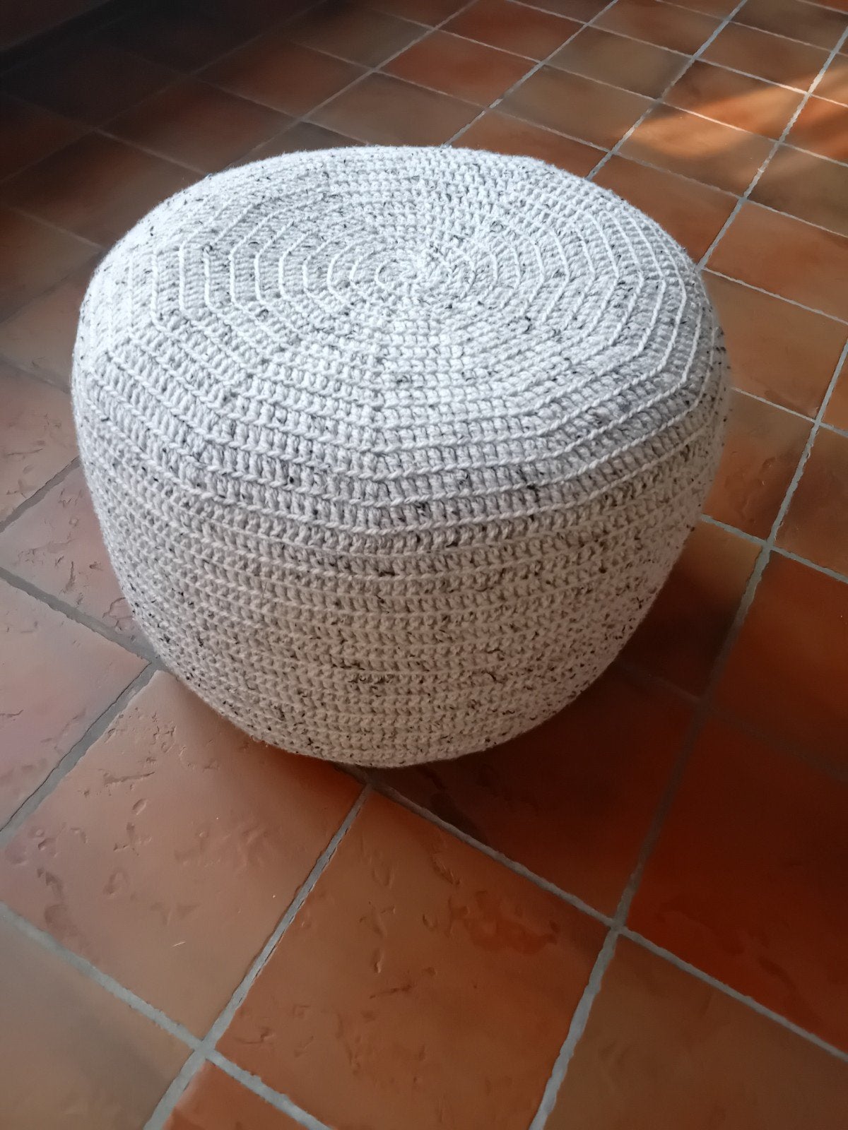 Beige poef, Minder dan 50 cm, Rond, Minder dan 50 cm, Ophalen of Verzenden