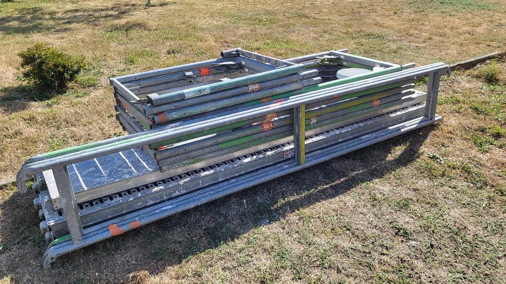 Layher Blitz stalen gevelstelling, Enlèvement, Utilisé, Échafaudage de façade, 2 à 5 mètres
