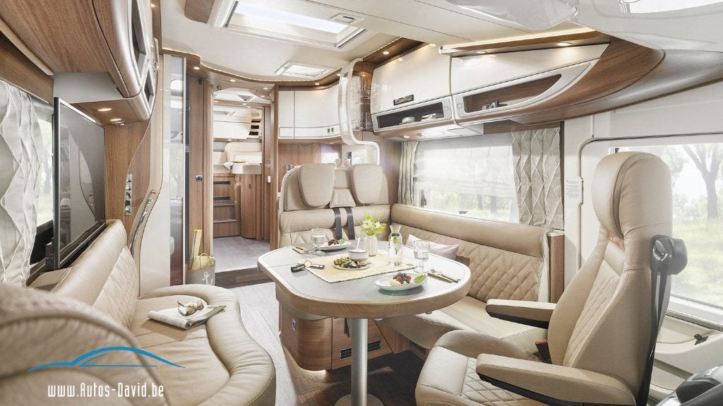 Iveco 3.0d/1 Carthago Chic S-Plus I61 XL LE, Jusqu'à 5, Réfrigérateur, 8 à 9 mètres, Marchepied électrique