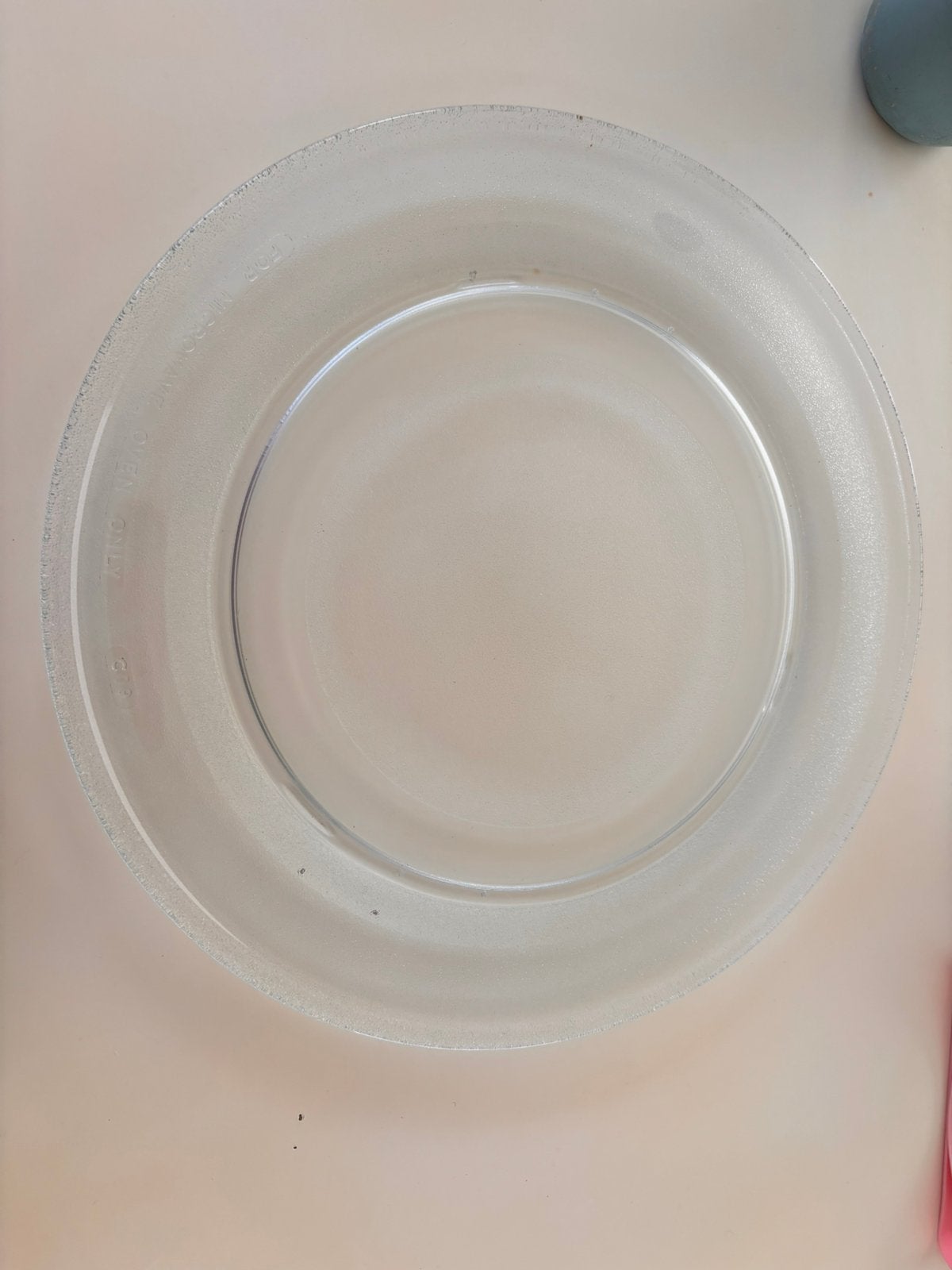 Plateau micro onde en verre comme neif, Ophalen, Zo goed als nieuw