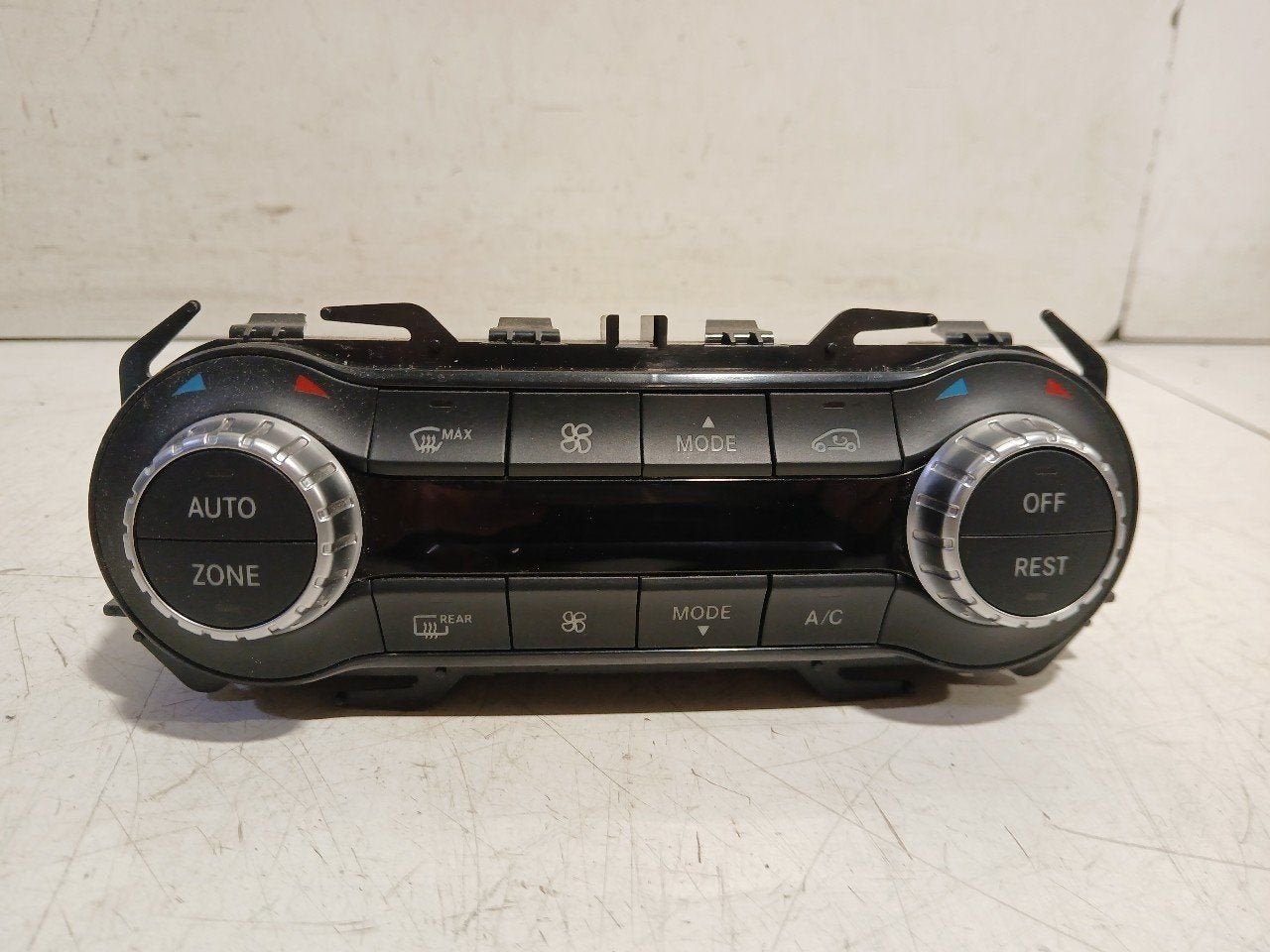 Bedieningspaneel kachel Mercedes-Benz GLA, Onderdelen@venauto.nl, Van der Ven Autorecycling B.V., Ettenseweg 76, 4706 PB Roosendaal, The Netherlands