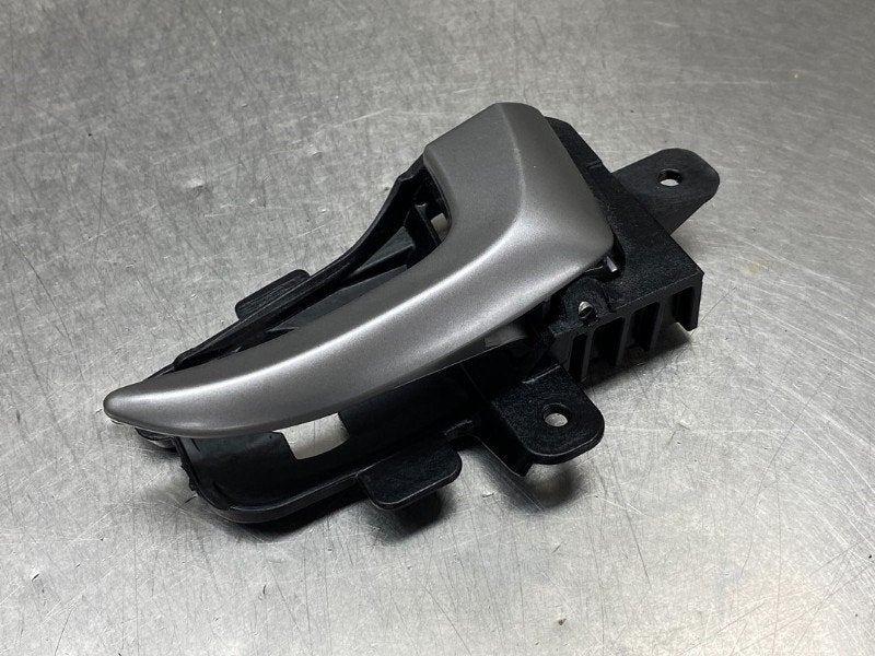 POIGNEE EXTERIEURE AVANT DROITE Hyundai i30 Wagon (GDHF5), Utilisé, Avant, Hyundai