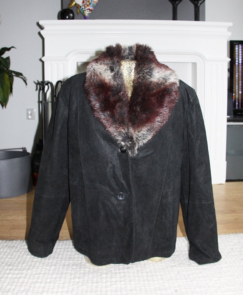 Veste en daim pour femmes (L) €40, -, Vêtements | Femmes, Comme neuf, Noir, Envoi, Taille 42/44 (L)