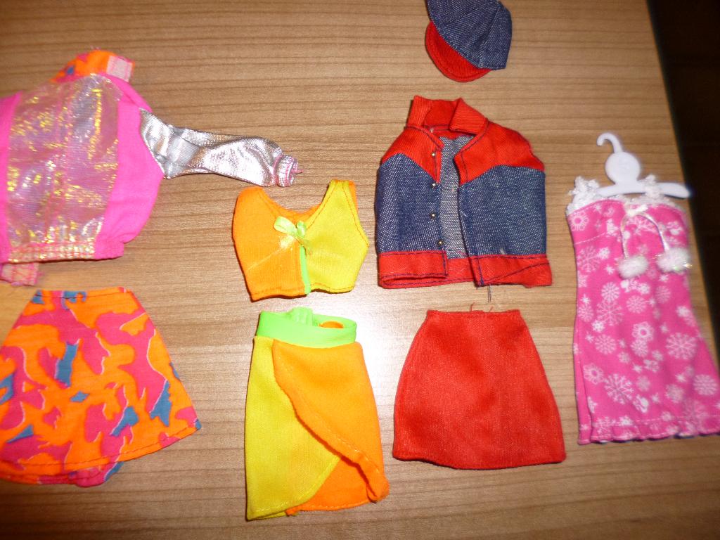 Poppenkleertjes, Ophalen of Verzenden, Barbie