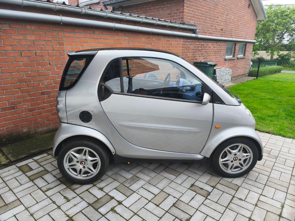 Smart fortwo 2001 0.6 benzine 86.000km gekeurd voor verkoop, Auto's, Smart, Automaat, 600 cc, Particulier, Radio