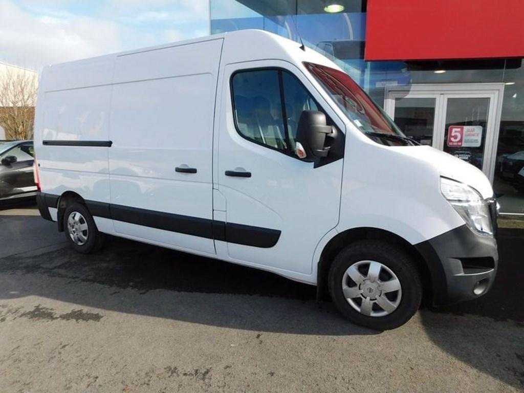 Nissan Interstar 2.3 dCi L2H2 3T5 Acenta  4000 KM  DEMOWAGE, 135 pk, Monovolume, Wit, Bedrijf