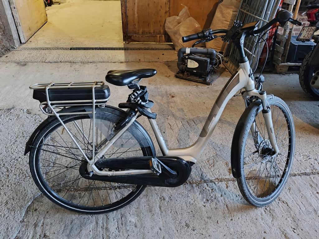 Giant Elegance +, Vélos & Vélomoteurs, 51 à 55 cm, Utilisé, 50 km par batterie ou plus, Giant