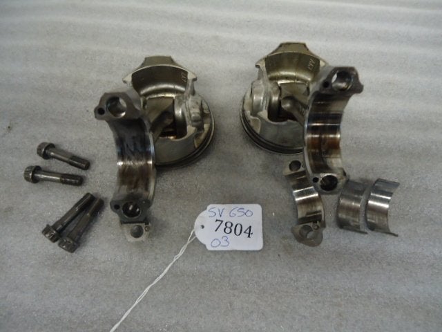 SV650 2003 - 2009 Suzuki Motorblok onderdelen D1-19807, Motoren