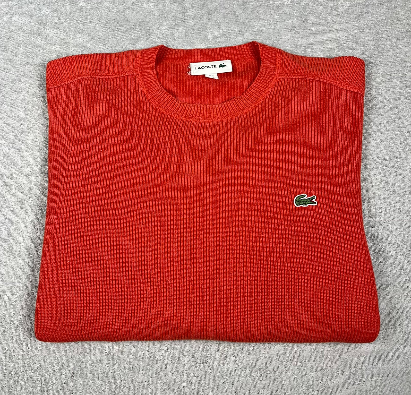 Pull Lacoste en maille côtelée orange brique taille S-M, Enlèvement ou Envoi, Comme neuf