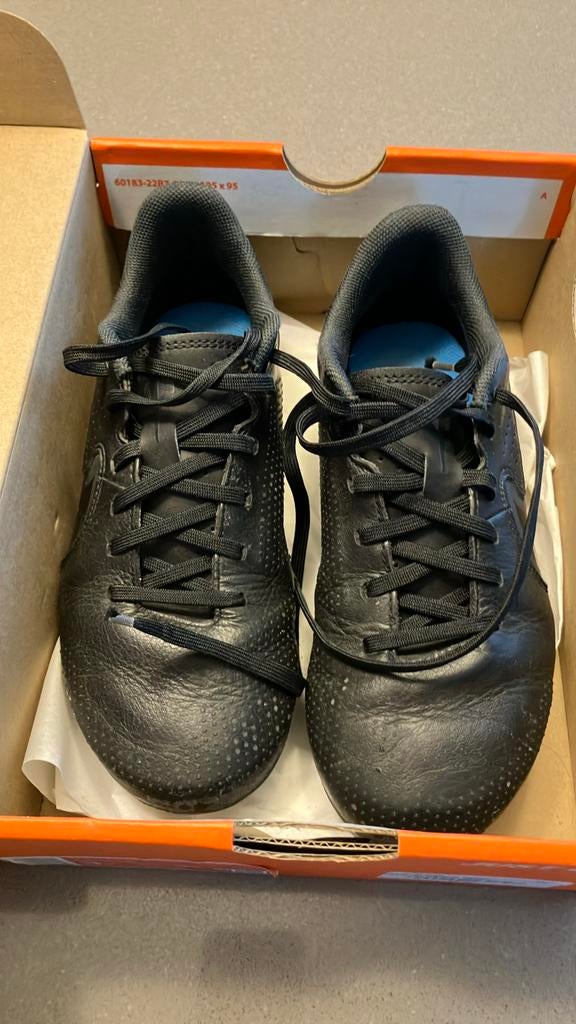 Voetbalschoenen Nike Tiempo m35, Enlèvement ou Envoi, Utilisé